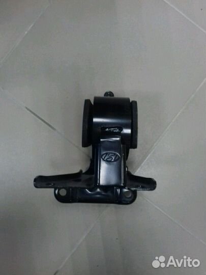 Опора двигателя передняя левая santa FE 00 (2000)