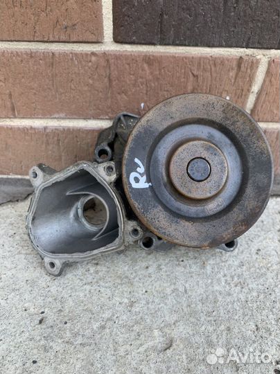 Помпа бмв е60 м57