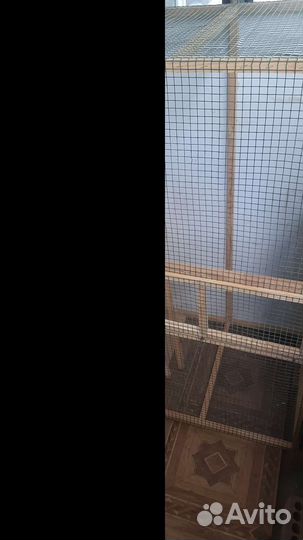 Большая клетка для птиц