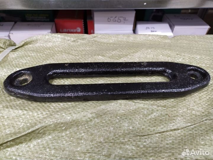 Клюз Чугунный для автомобильных лебедок 12000LBS