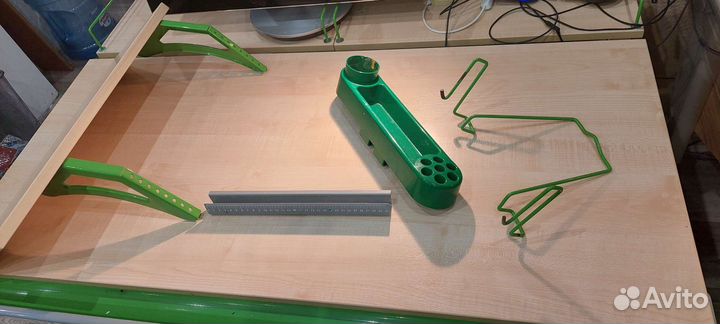 Письменный стол растущая парта Деми 120