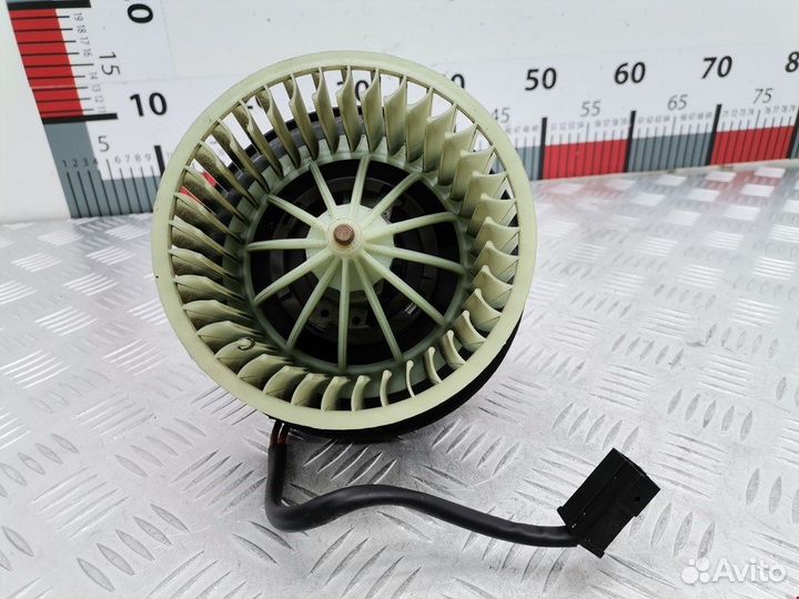 Моторчик печки для Audi A4 B5 893819021