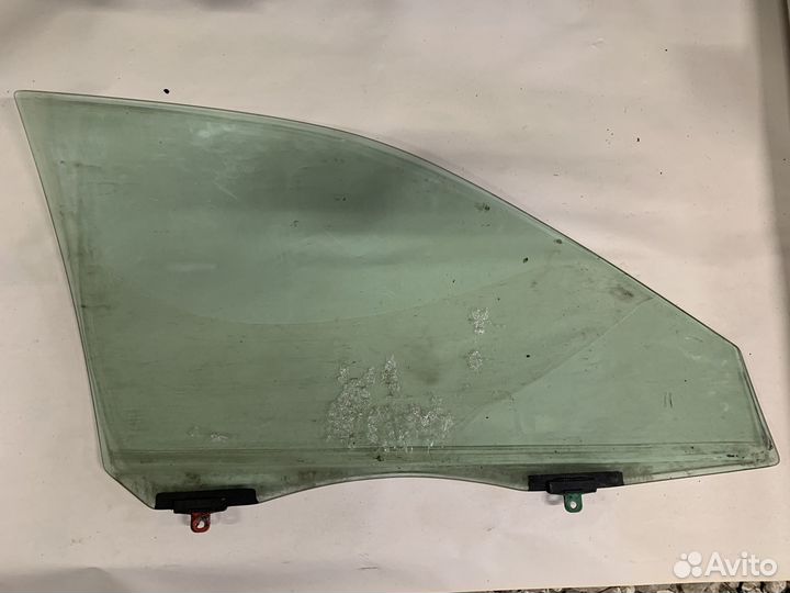 Стекло переднее левое Lexus Gs300 JZS160 1997-2005