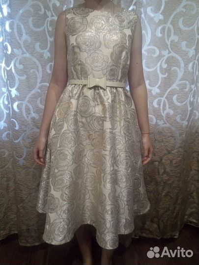 Продам платье