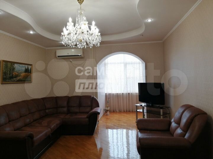 4-к. квартира, 113 м², 5/9 эт.