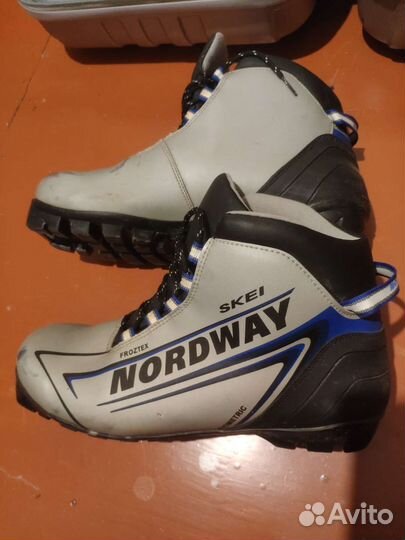 Лыжные ботинки Nordway (размер 44)