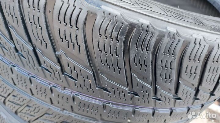 Nokian Tyres WR SUV 3 295/35 R21 107V