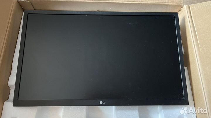 Монитор LG