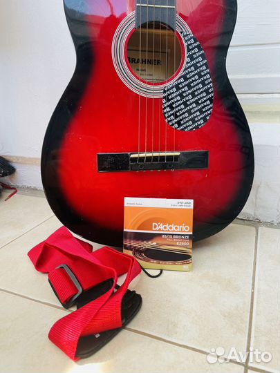 Гитара brahner красная