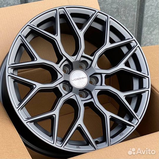 Новые диски R18 5/114.3 Camry Mazda6 K5 Vossen HF2