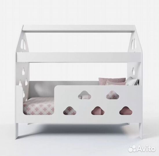 Детская кровать домик