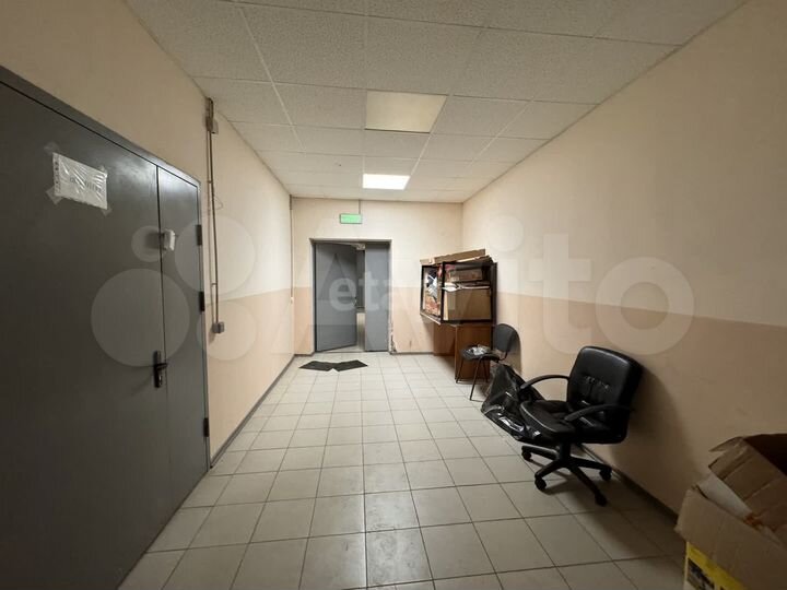 Продам офисное помещение, 712 м²