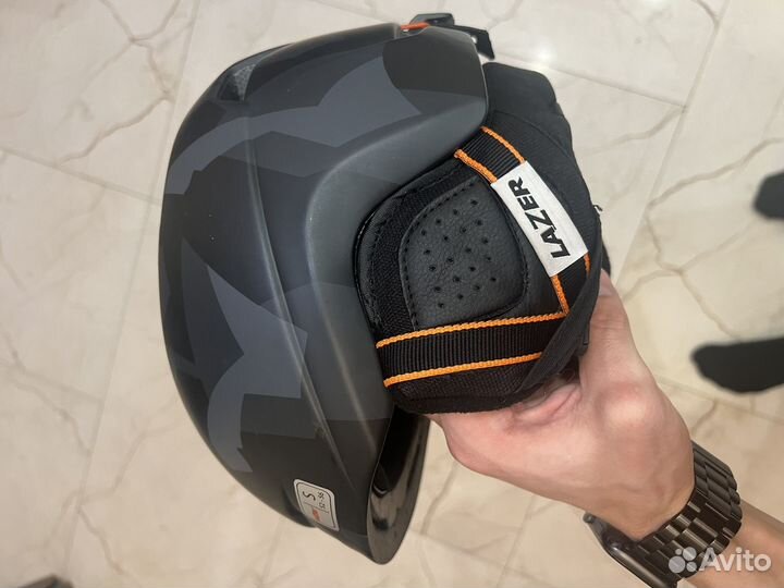 Горнолыжный шлем