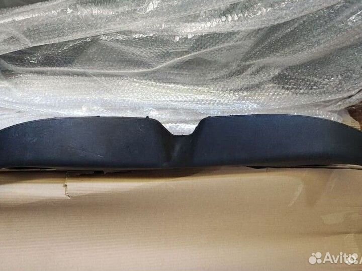 Обшивка двери багажника Outlander 4 GM 2022