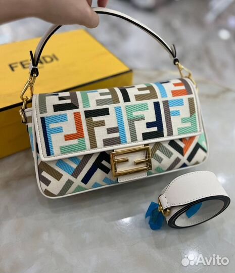 Сумка Fendi baguette