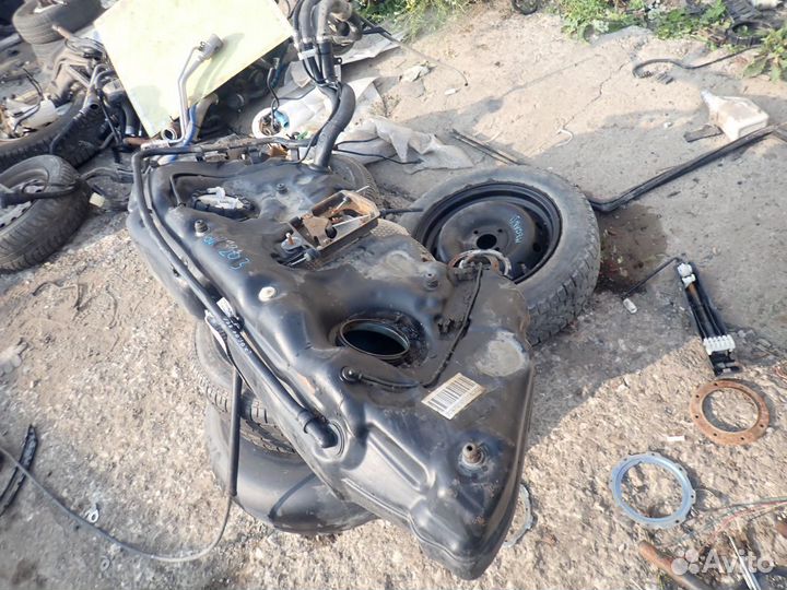 Бак топливный для Mercedes Benz W203 2000-2006