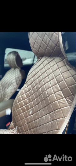 Чехлы на машину