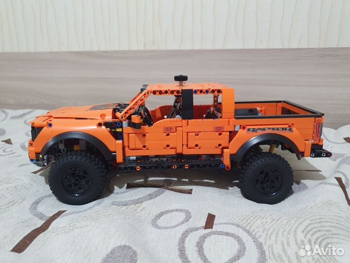 Конструктор lego Technic Ford F-150 Raptor