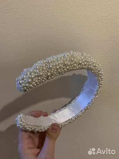 Ободок для волос с бусинами