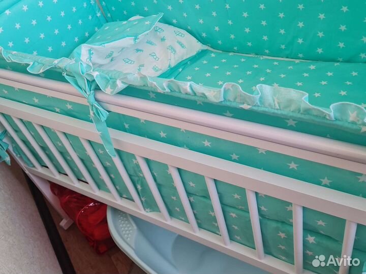 Детская кроватка