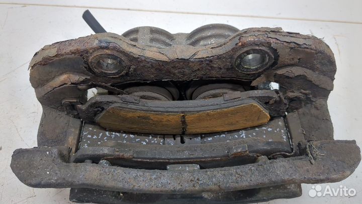 Суппорт левый задний Cadillac Escalade 2