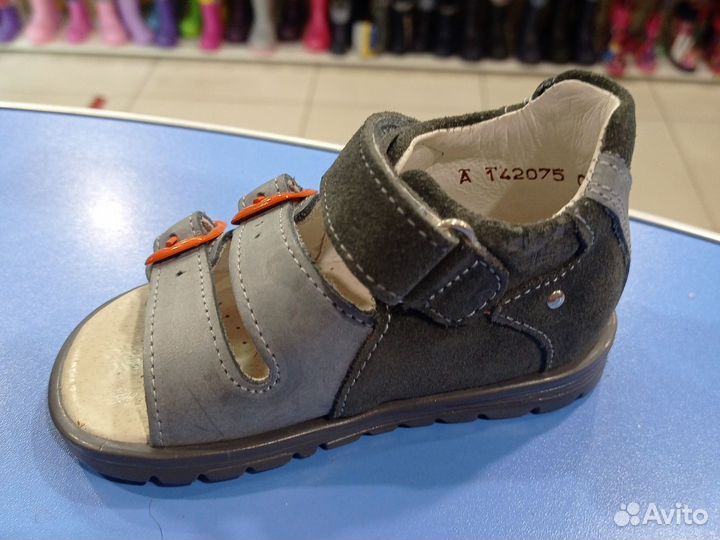 Сандалии детские для мальчиков