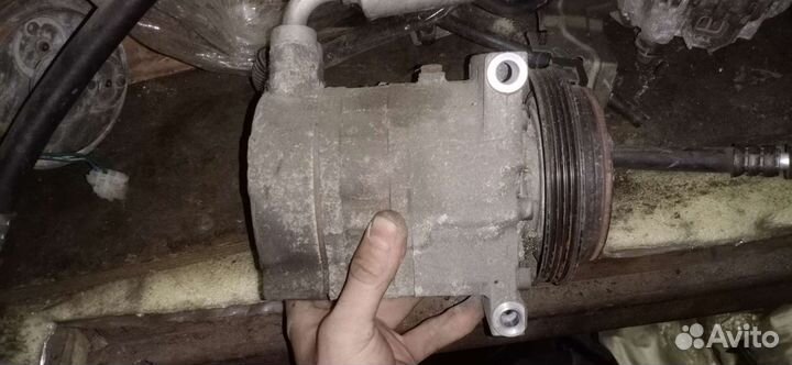 Компрессор кондея 350Z VQ35DE 92600CD100