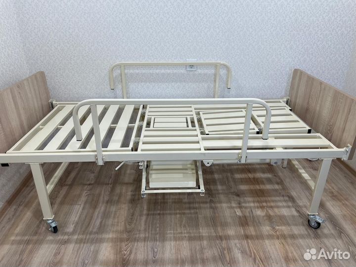 Медицинская кровать для лежачих больных б/у