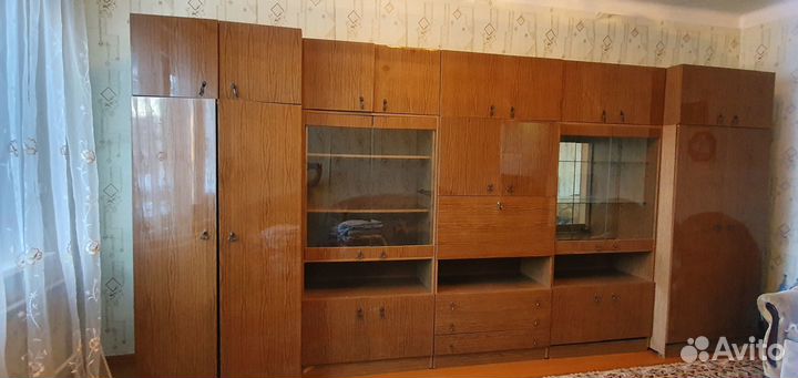 Стенка в гостиную