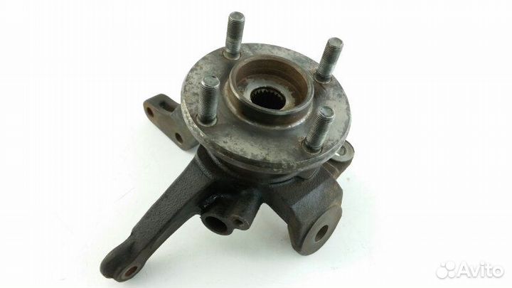 Ступица передняя правая Nissan Cube AZ10 2001