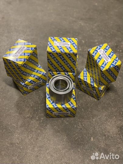 Подшипник задней ступицы SNR Largus Logan Nissan