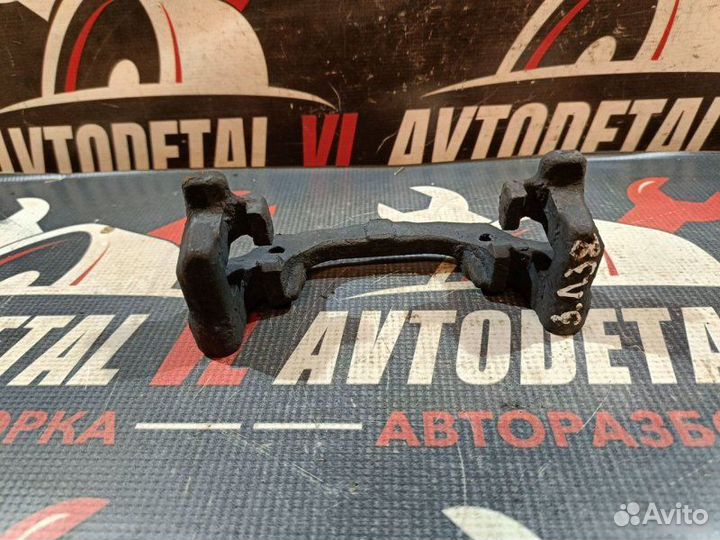 Скоба суппорта задняя Ford C-Max минивэн 2003-2007