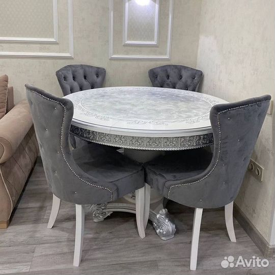 Стол новый / Обеденный стол / Стол