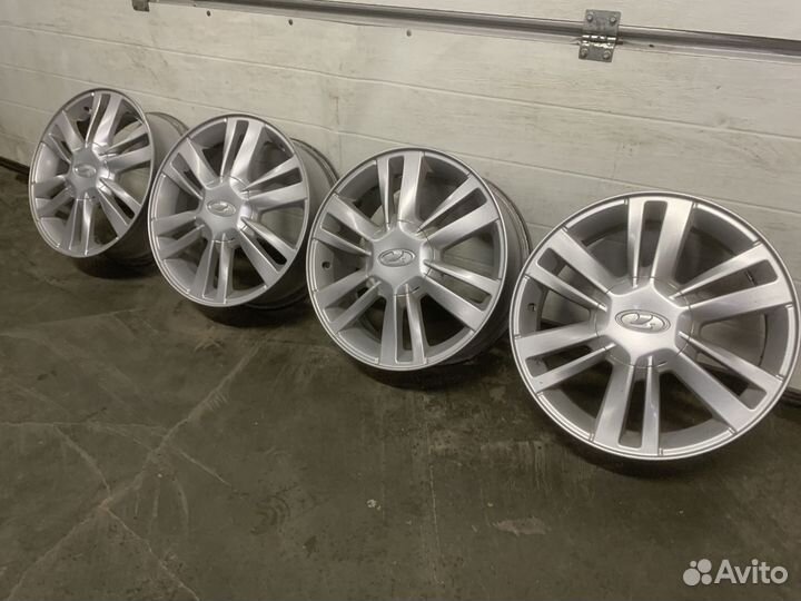 Комплект литых дисков LADA Vesta R16 Пталомей