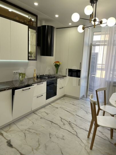 3-к. квартира, 90 м², 17/18 эт.