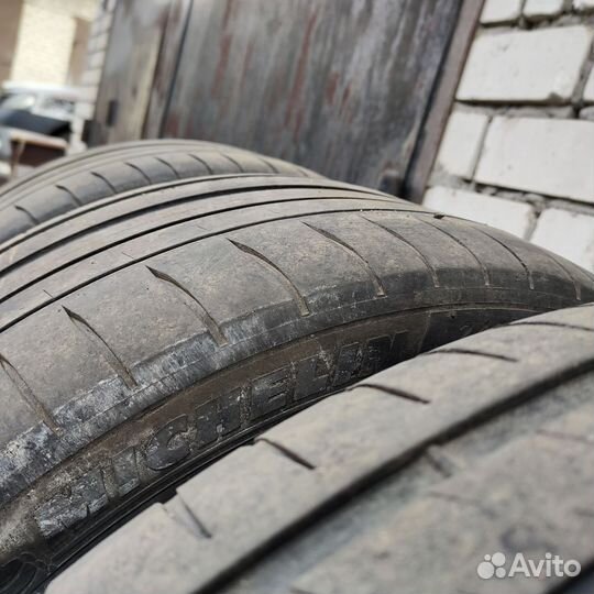 Michelin Pilot Sport 4 245/40 R18 97