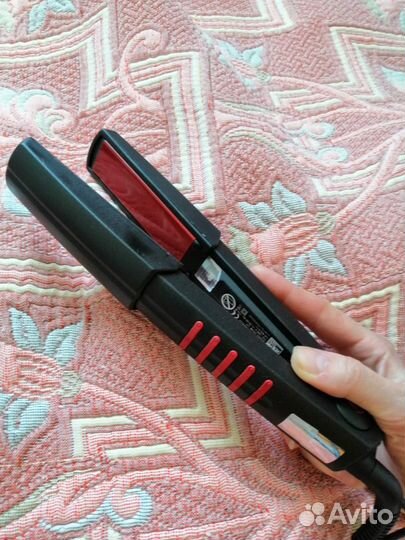 Профессиональный выпрямитель для волос Gama