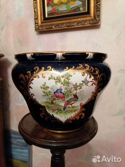 Кашпо старинное. Англия