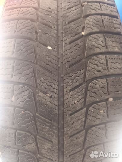 Michelin XW4 215/65 R17 99