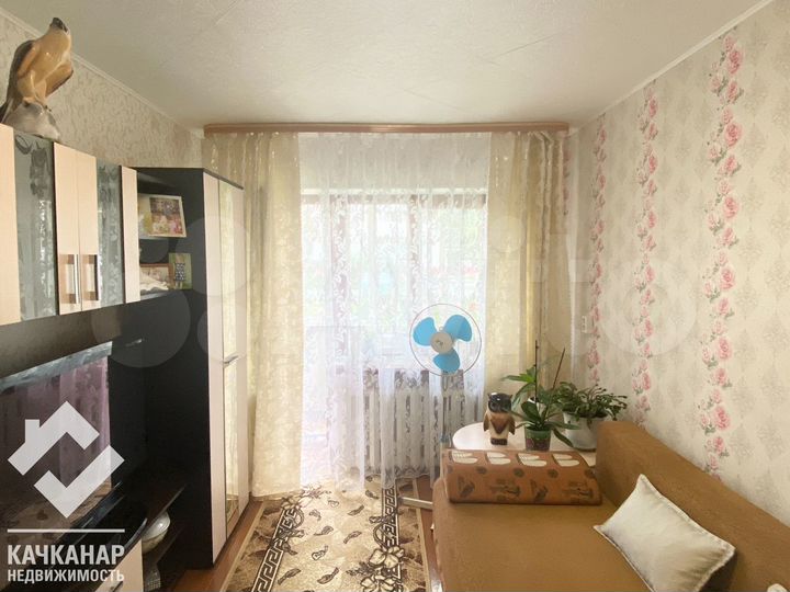 Комната 28 м² в 2-к., 2/4 эт.
