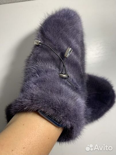 Варежки норковые новые