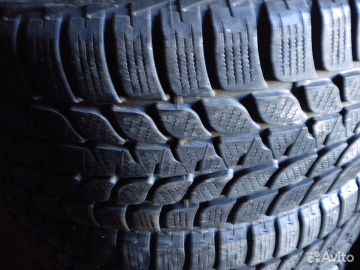 Bridgestone Blizzak LM-25 205/55 R16
