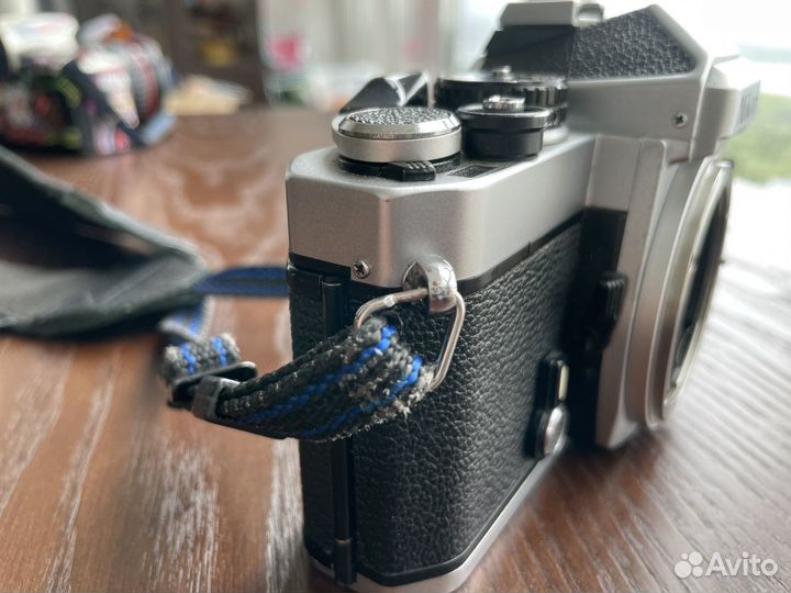 Плёночный фотоаппарат Nikon FE