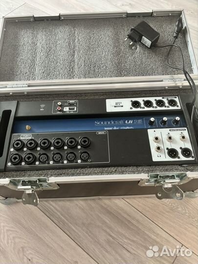 Soundcraft ui16