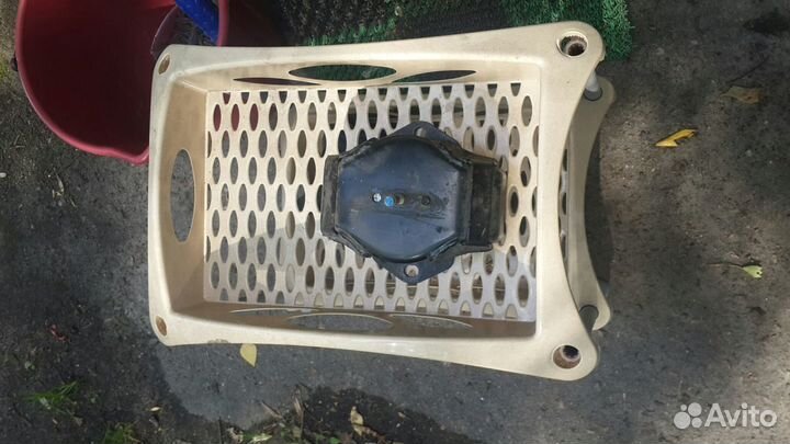 Мицубиси паджеро-4, подушка двигателя-оригинал