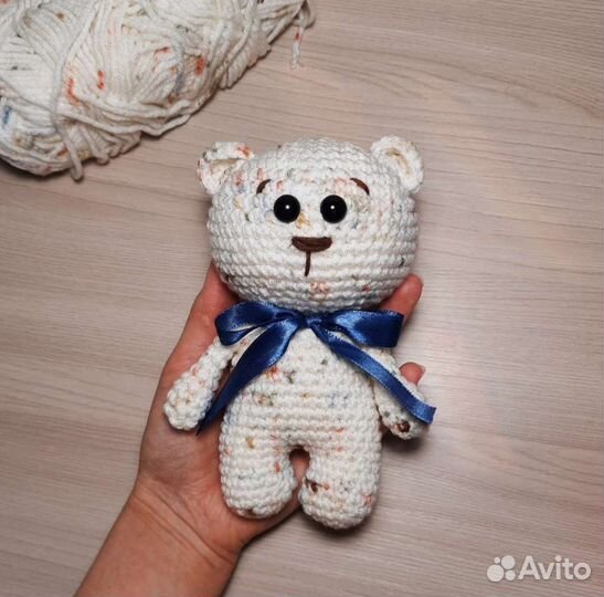 Мишка игрушка вязаная