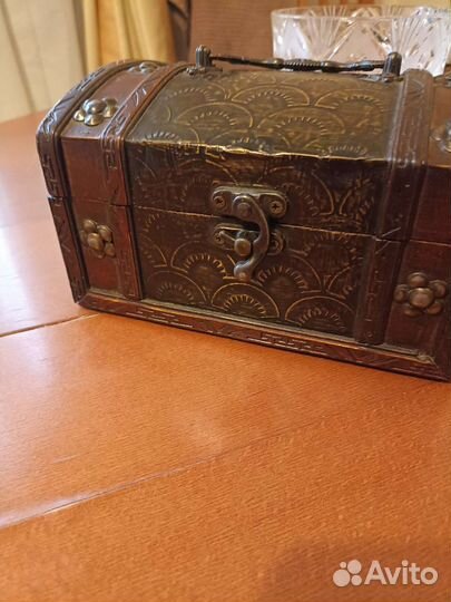 Шкатулка для украшений