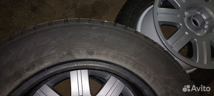 Nokian Tyres Hakkapeliitta R3 195/65 R15