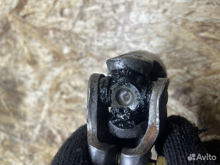 Кардан рулевого вала Mazda Demio DW5W 1996-2002