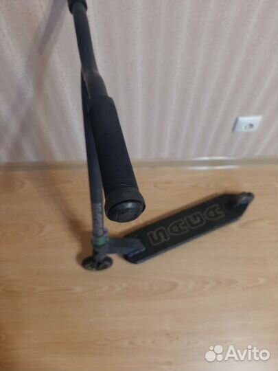 Трюковой самокат saga